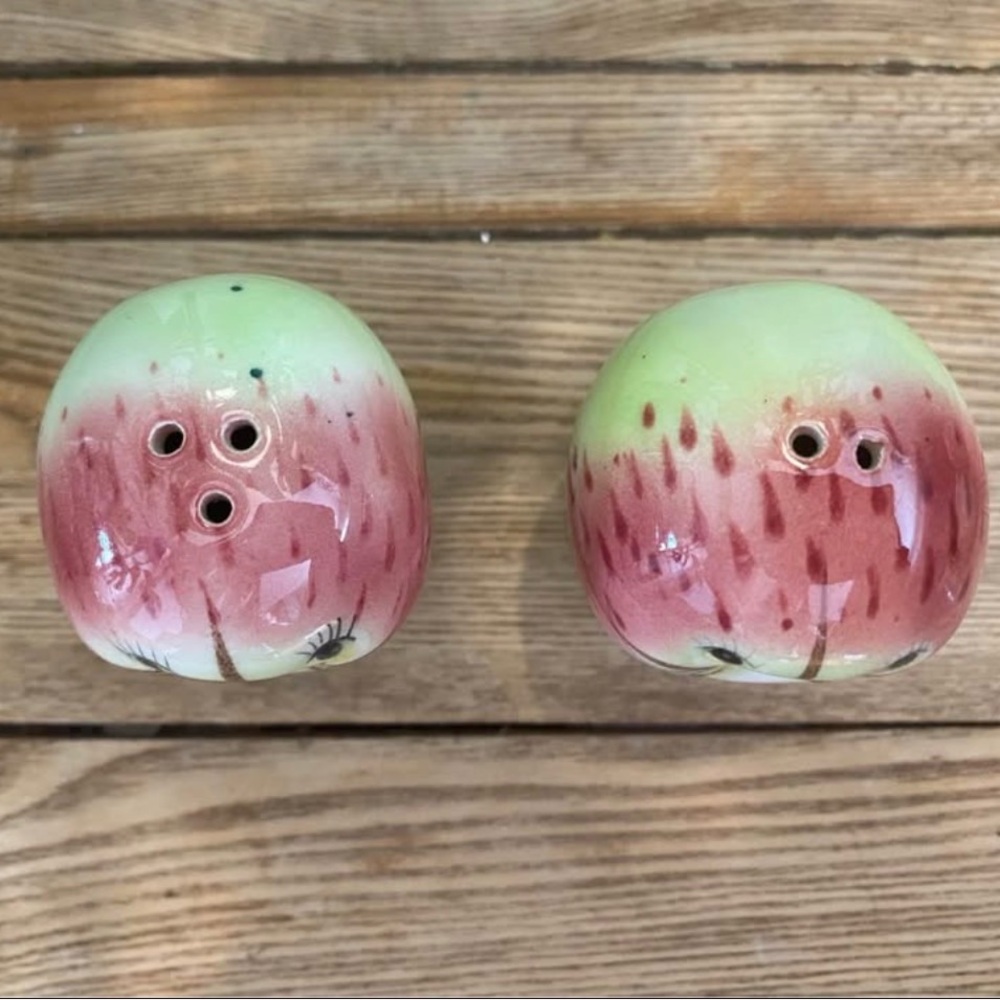 Vintage Anthropomorphic Apple Face Salt and Pepper Shakers Made in Japan |Kitsch